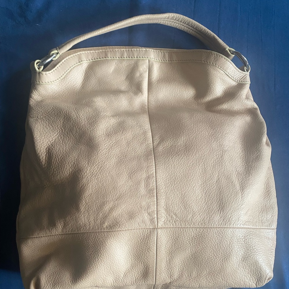 B. Makowsky beige leather purse